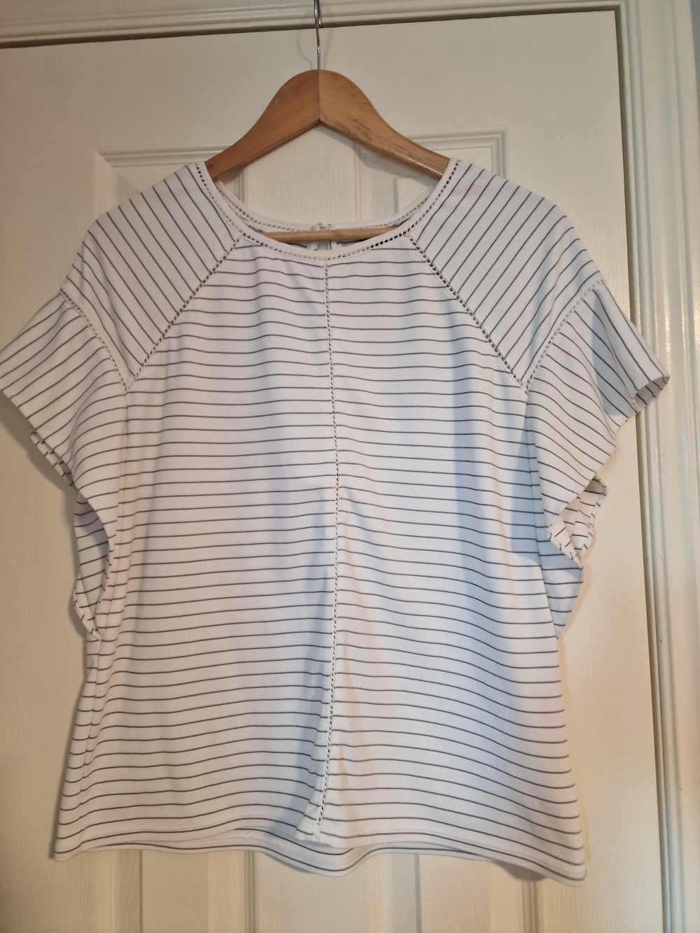 RW&CO. White Short Sleeve Tee with Navy Pinstripes